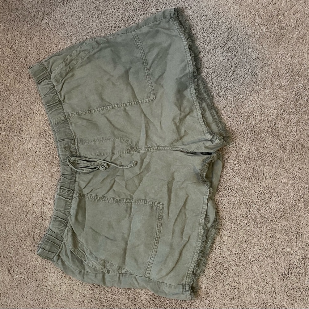 Cloth & Stone Shorts - Picture 3 of 4
